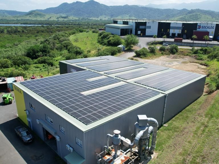 Une centrale photovoltaïque en Nouvelle-Calédonie 1